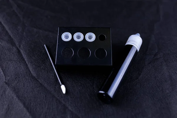 Black Sheet Stand Capsules Pigment Permanent Eyebrow Makeup — Stockfoto