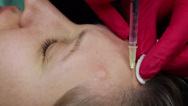 Injections Beauté Préparations Toxines Botuliniques Injections Dans Front Pour Lisser — Video
