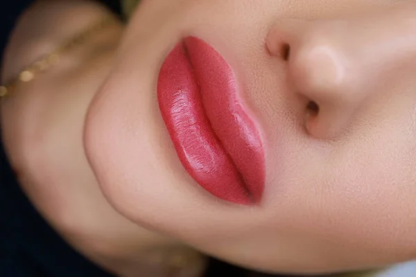 Girl Model Permanent Lip Makeup Finished Work Lip Tattooing — 스톡 사진