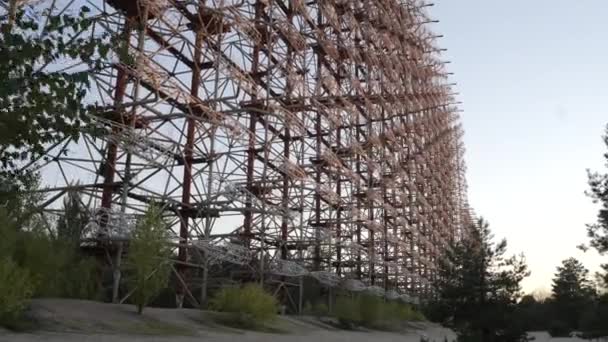 Duga horizon radarsystemen in Tsjernobyl, Oekraïne — Stockvideo