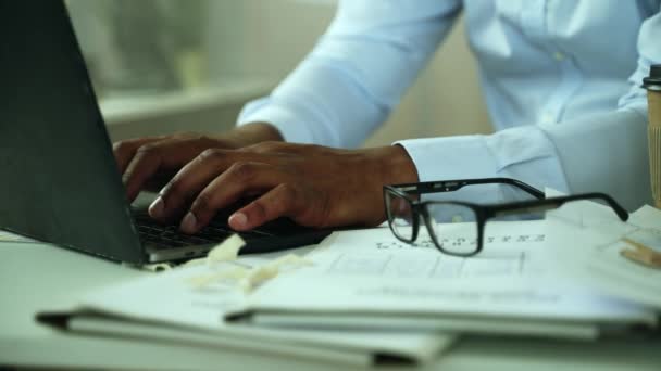 Close Handsome Mans Hands Working Laptop Office African American Male — Video Stock