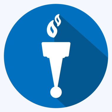 Yumuşak mavi arkaplanda izole edilmiş modaya uygun uzun gölge biçimindeki Alev Simgesi