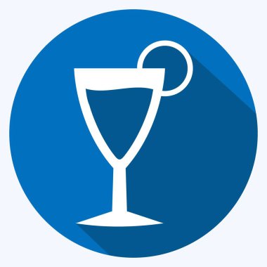 Yumuşak mavi arkaplanda izole edilmiş modaya uygun uzun gölge biçiminde Cosmopolitan Simgesi