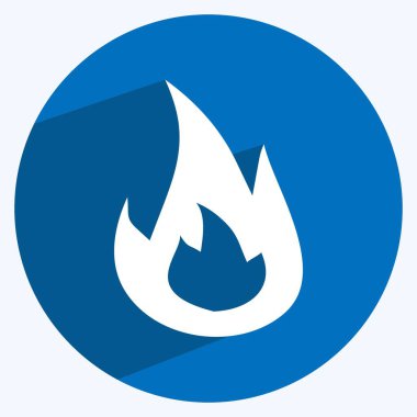 Yumuşak mavi arkaplanda izole edilmiş modaya uygun uzun gölge biçiminde Ateş Simgesi