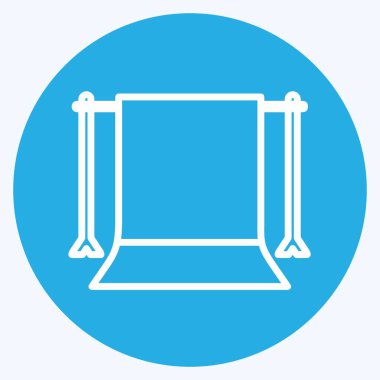 Modaya uygun mavi gözler tarzında arka stand simgesi yumuşak mavi arkaplanda izole