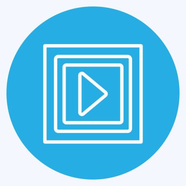 Yumuşak mavi arkaplanda izole edilmiş modaya uygun mavi göz biçimindeki video simgesi