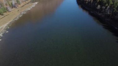 Nehrin üzerindeki hava görüntüleri.