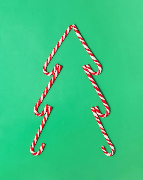 Christmas Tree Idea Xmas Traditional Lollipopos Green Background Minimalistic New — Stock Photo, Image