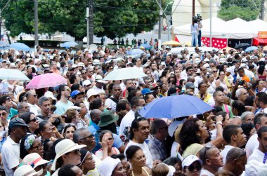 Conceicao da Praia Leydimizin ziyafeti. Salvador, Bahia 'da binlerce inananın bir araya geldiği Katolik dini bir tezahürdür..