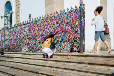 Salvador, Bahia, Brezilya - 4 Ocak 2019: 2019 'un ilk Cuma gününü Igreja do Senhor do Bonfim' de kutluyoruz.