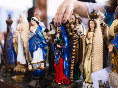 Salvador, Bahia, Brezilya - 28 Aralık 2018: Senhor do Bonfim Kilisesi 'nde yılın son Cuma gününü kutluyoruz.    