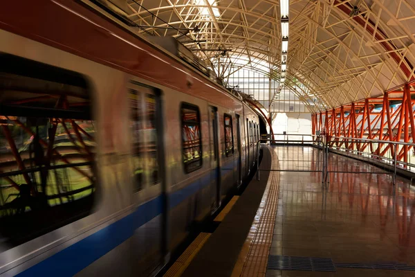 萨尔瓦多 巴西巴伊亚州巴伊亚州 2015年1月27日 巴西巴伊亚州巴伊亚州巴伊亚州 42公里大小的地铁交通系统 — 图库照片