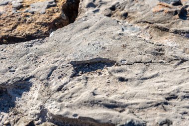 Çimentoyla yerleştirilmiş taşların yakın dokusu. Salvador, Bahia, Brezilya.