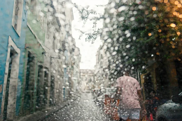 Nat Glas Auto Binnen Uitzicht Straat Met Gebouwen Huizen Salvador — Stockfoto