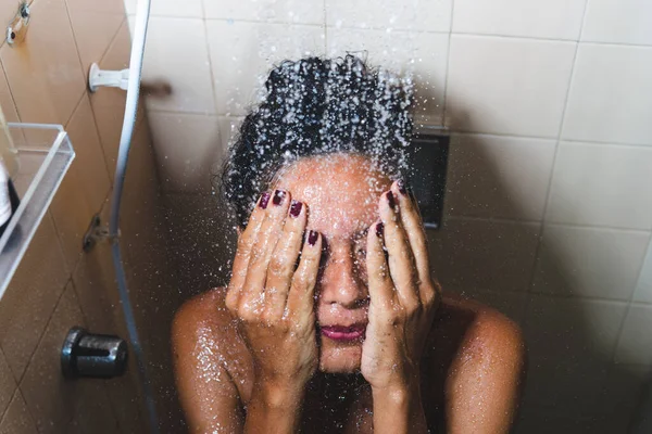 Retrato Uma Mulher Casa Banho Lavar Salvador Bahia Brasil — Fotografia de Stock