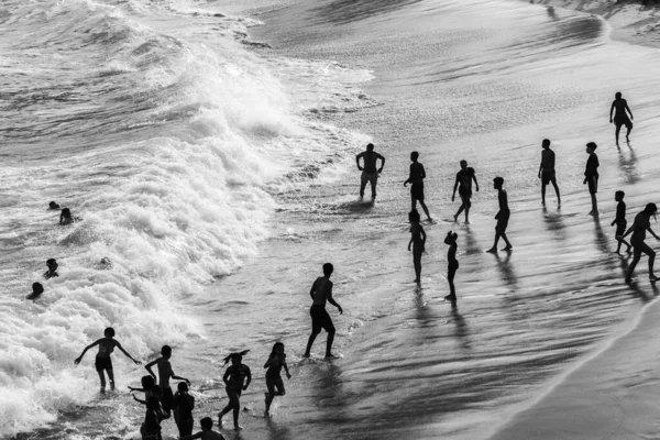 Salvador Bahia Brasilien Augusti 2021 Stor Grupp Människor Paciencia Stranden — Stockfoto