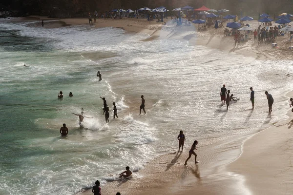 Salvador Bahia Brasile Agosto 2021 Grande Gruppo Persone Sulla Spiaggia — Foto Stock