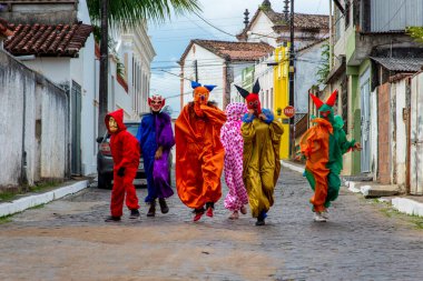 Maragogipe, Bahia, Brezilya - 04 Mart 2019: Carnaval de Maragojipe Brezilya 'nın Bahia eyaletinin Maragogipe şehrinde her yıl düzenlenen geleneksel bir karnaval festivali..