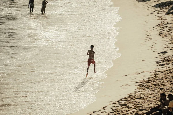 Salvador Bahia Brazil September 2021 People Bathing Water Paciencia Beach — 图库照片