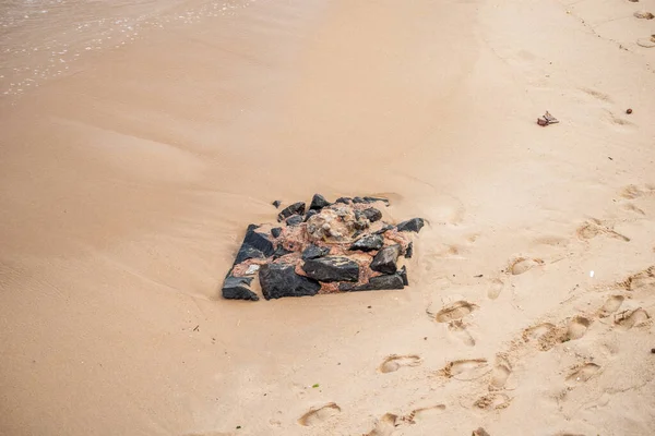Kamienie Piasku Plaży Rio Vermelho Pochmurny Dzień Salwador Bahia Brazylia — Zdjęcie stockowe