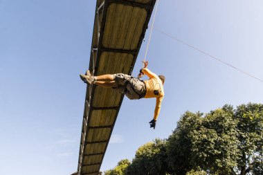 Rappel uygulayıcısı aşırı ve tehlikeli marbalizm yapıyor. Salvador Bahia Brezilya.