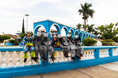 Maragogipe, Bahia, Brezilya - 04 Mart 2019: Carnaval de Maragojipe Brezilya 'nın Bahia eyaletinin Maragogipe şehrinde her yıl düzenlenen geleneksel bir karnaval festivali..