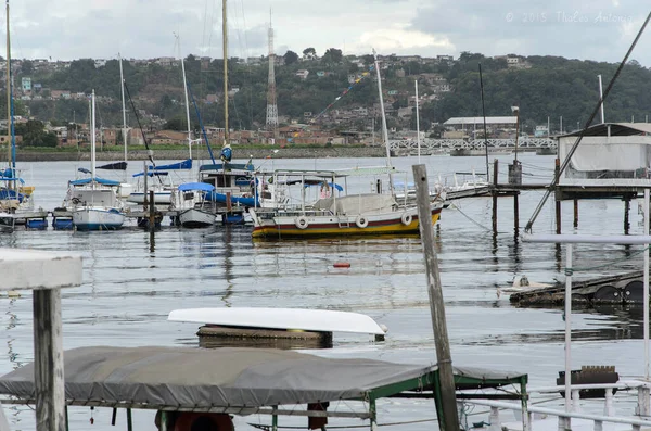 Salvador Bahia Brazylia Stycznia 2015 Łodzie Rybackie Wycieczkowe Zacumowane Porcie — Zdjęcie stockowe