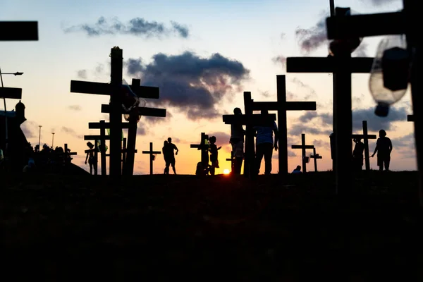 Salvador Bahia Brazílie Října 2021 Silueta Lidí Křížů Upevněná Zemi — Stock fotografie