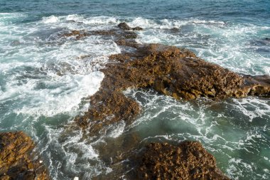 Farol da Barra. Salvador şehrinin en büyük kartpostalı tüm dünyada coşkuyla bilinir. Yukarıdan ve uzaklardan bak.