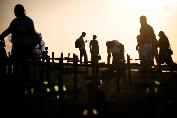 Salvador Bahia Brazílie Října 2021 Silueta Lidí Křížů Upevněná Zemi — Stock fotografie