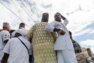 Brezilya 'nın Bahia kentindeki Santo Amaro da Purificao kentindeki bir terreiro' da dini bir kutlama sırasında Candomble dininin üyeleri görülüyor..