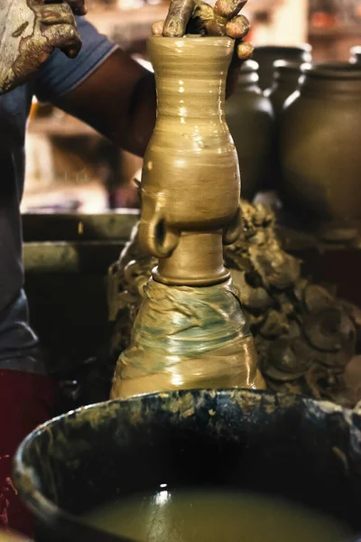 ブラジル バイーア州マラグジピニョ 2018年10月26日 ラテンアメリカ最大のセンターで陶芸を作る芸術 ブラジル バイーア州のアラトゥイプ市マラゴギピニョ — ストック写真
