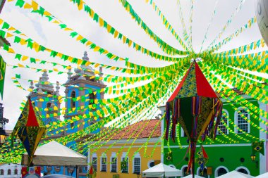 Salvador, Bahia, Brezilya - 22 Haziran 2019: Pillory Dekorasyonu, Sao Joao Festivali, Salvador Tarihi Merkezi, Bahia.