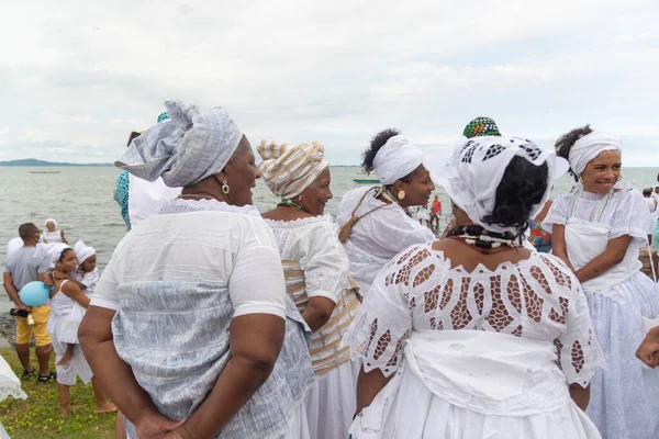 Brezilya 'nın Bahia kentindeki Santo Amaro da Purificacao kentindeki bir terreiro' da dini bir kutlama sırasında Candomble dininin üyeleri görülüyor..