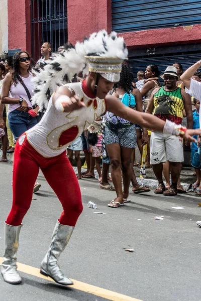 Salvador, Bahia, Brezilya - 2 Temmuz 2015: Devlet okulu öğrencileri Salvador 'daki Lapinha Mahallesi' nde düzenlenen Bahia bağımsızlık geçidi sırasında görüldü.