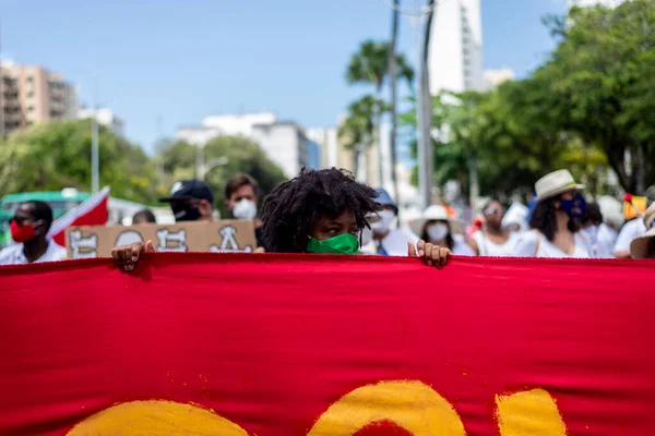 Salvador Bahia Brazília 2021 Október Emberek Tüntetnek Bannerekkel Plakátokkal Sikolyokkal — Stock Fotó
