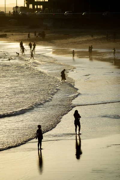 Salvador Bahia Brazil November 2021 People Walking Sand Rio Vermelho — Stockfoto