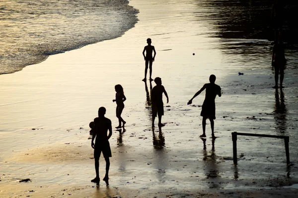 Salvador Bahia Brazil November 2021 People Walking Divertindo Sand Rio — Fotografia de Stock