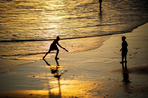 Salvador Bahia Brazil November 2021 Young People Playing Frescoboll Sunset — Stockfoto