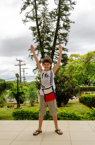 Portrait Cheerful Boy Counts Trees Background Concept Joy Fun — Foto Stock