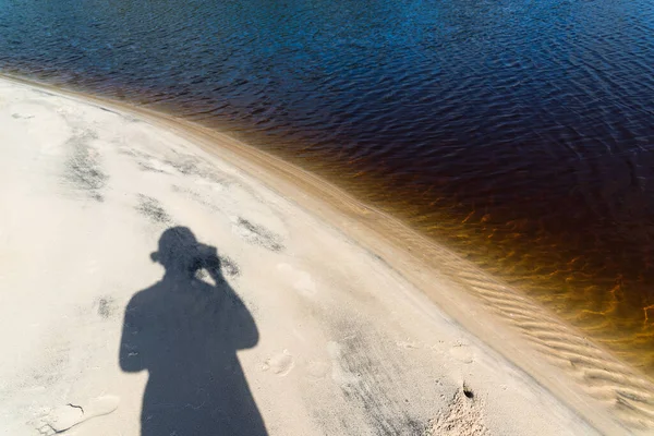 Shadow Man Wearing Hat Sand Beach Water Praia Guaibim Coast — Stok fotoğraf