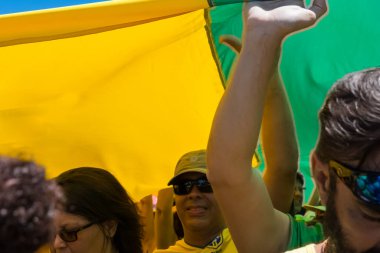 Salvador, Bahia, Brezilya - 13 Mart 2016: Brezilya Cumhurbaşkanı Dilma Rousseff hükümetini protesto eden Brezilyalılar.