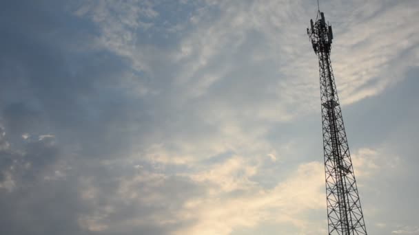 シルエット電話アンテナ日没の背景 — ストック動画