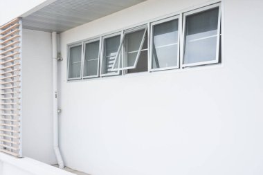 ticari bina pencereleri cam penceresi