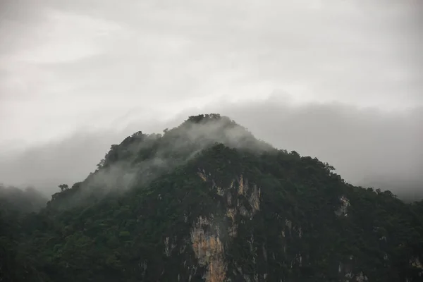 Dağın Tepesinden Manzara — Stok fotoğraf