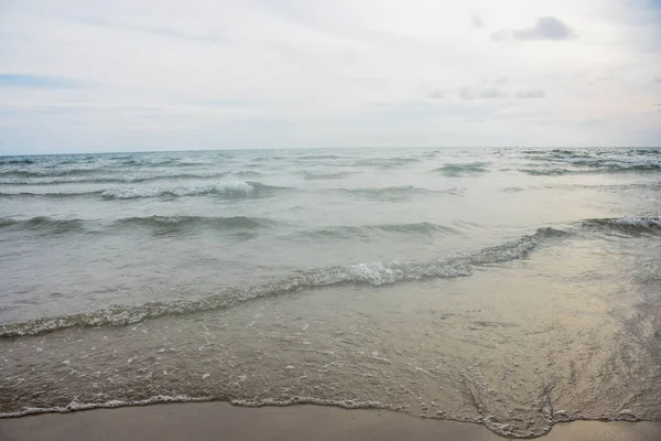 Sahildeki kum arka plan için doğaldır.