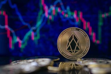 Mum çubuğu grafiği ve dijital arkaplanı olan EOS.IO Kripto para birimi.