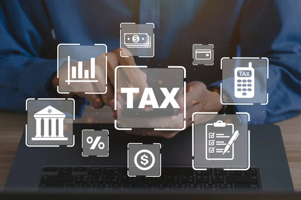 Tax Concept Business Man Using Smartphone Complete Individual Income Tax — Stockfoto