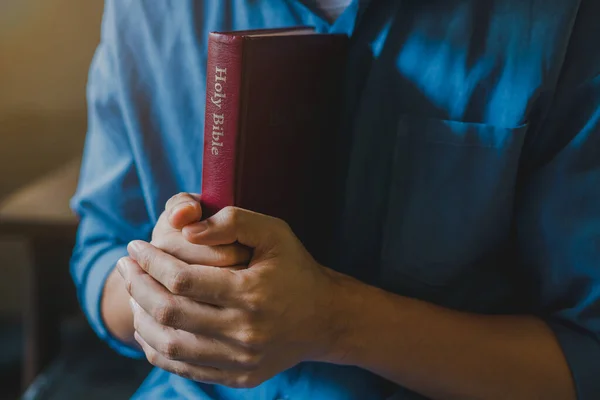 Young Prayer Sitting Chruch Reading Bible Worship God Garden Nature — Stock Fotó