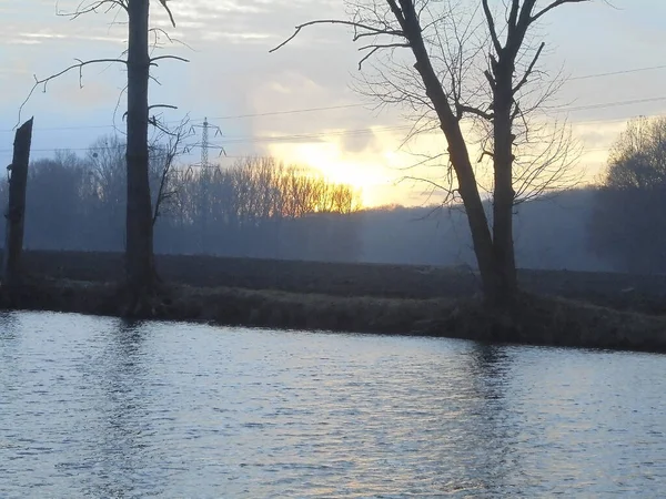 Evening Scene Beautiful Sunset Pond Cloudy Weather Snowless Winter Field — Stock Photo, Image